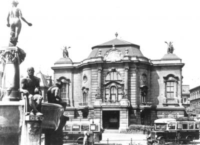 historie, historick foto - Mstsk divadlo kolem roku 1935